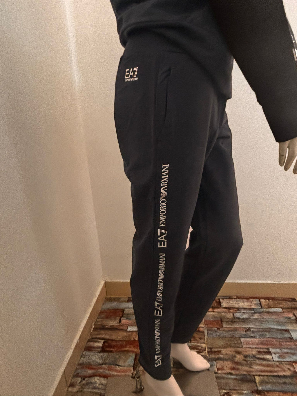 Tuta emporio Armani donna EA7