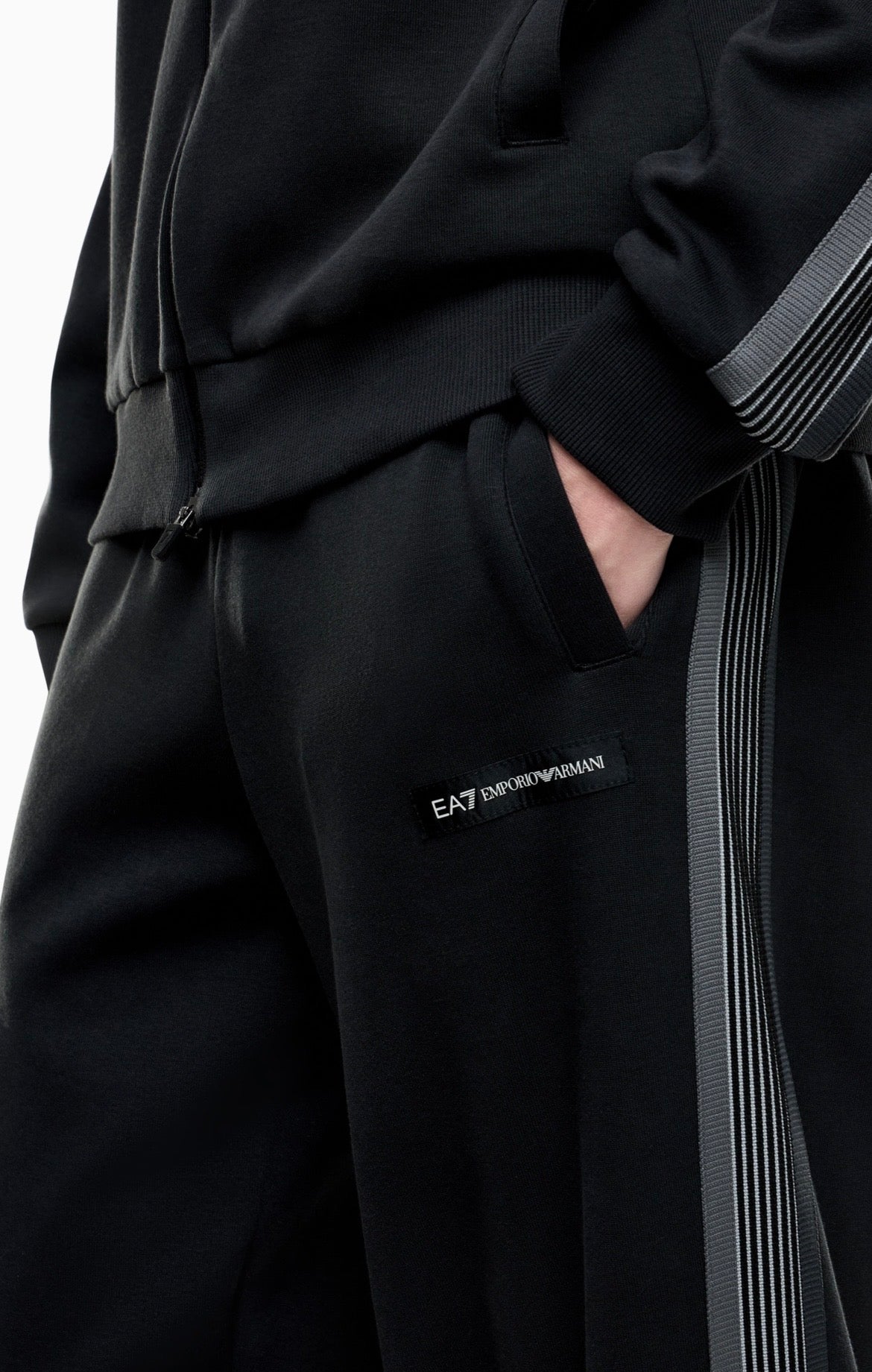 Tuta ea7 emporio armani