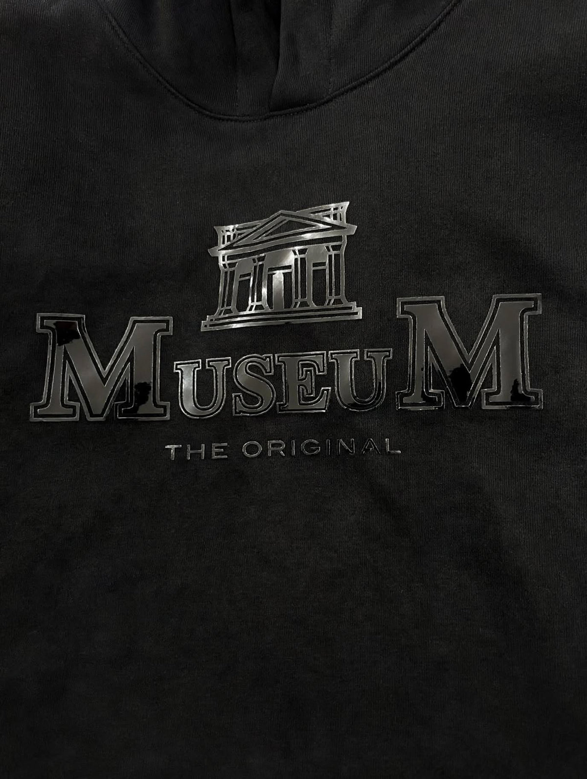 Felpa con Cappuccio Museum The Original - Stampa Nero Lucido