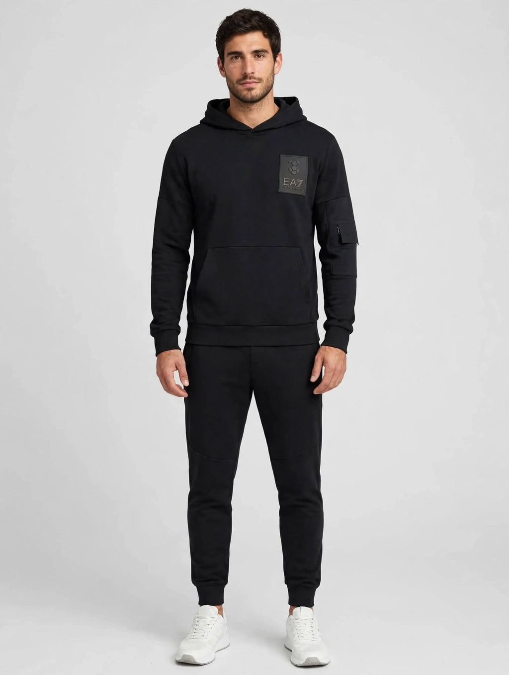 EA7 Emporio Armani Felpa Uomo Nera con Cappuccio - Shield Logo Football Patch 7.0