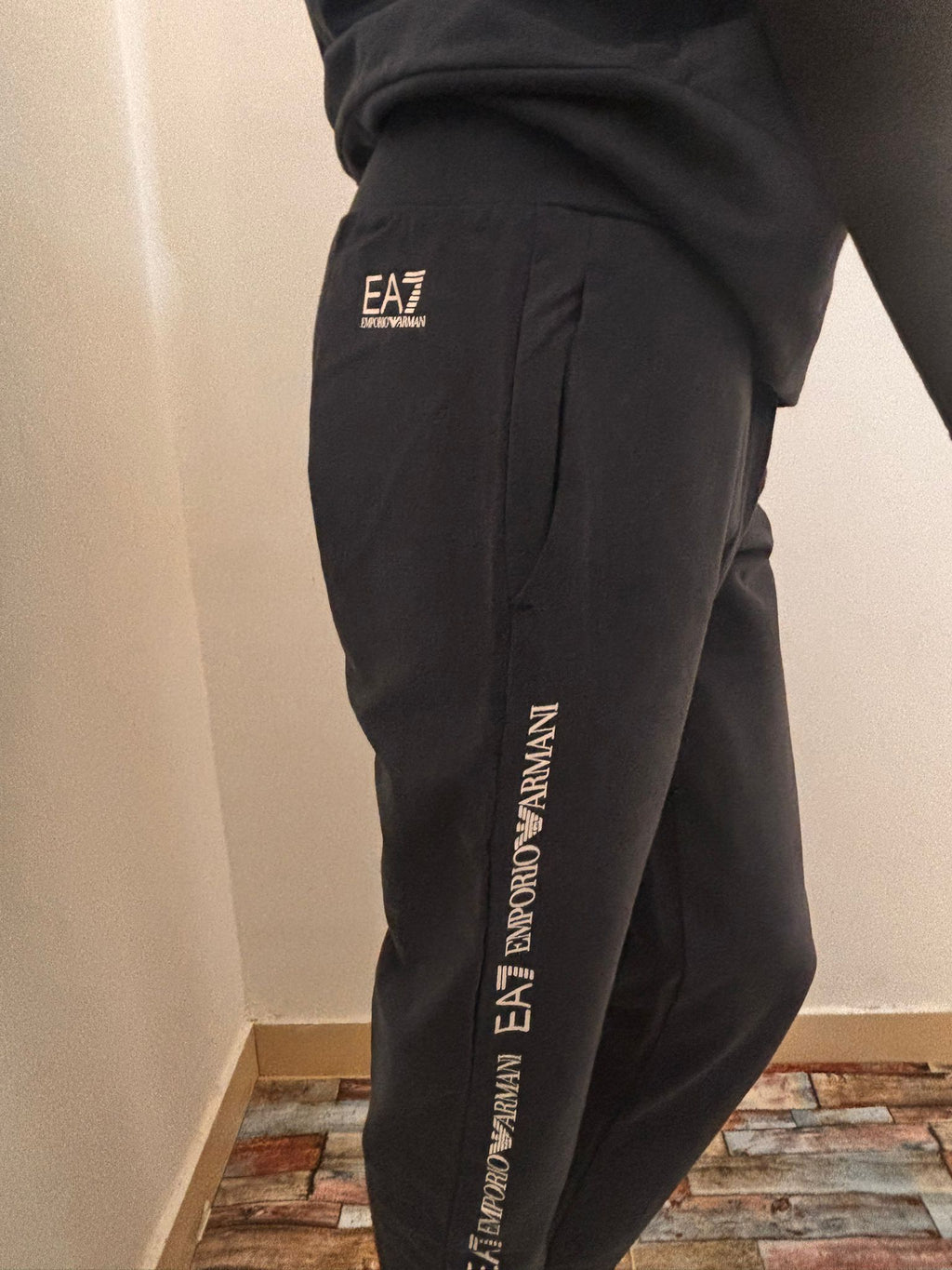 Tuta emporio Armani donna EA7