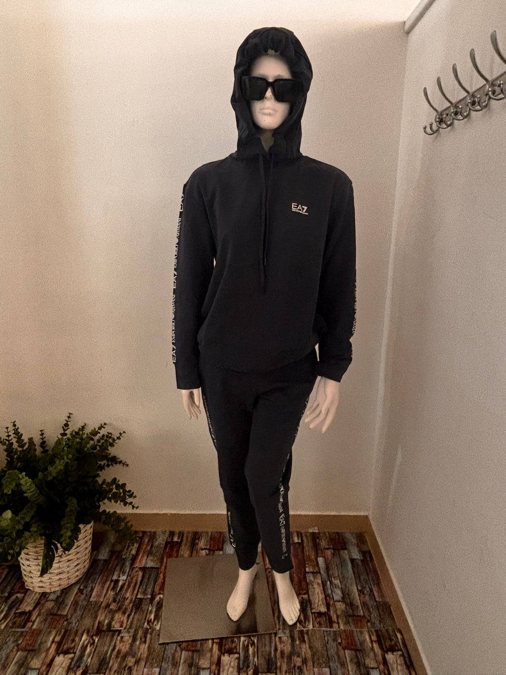 Tuta emporio Armani donna EA7